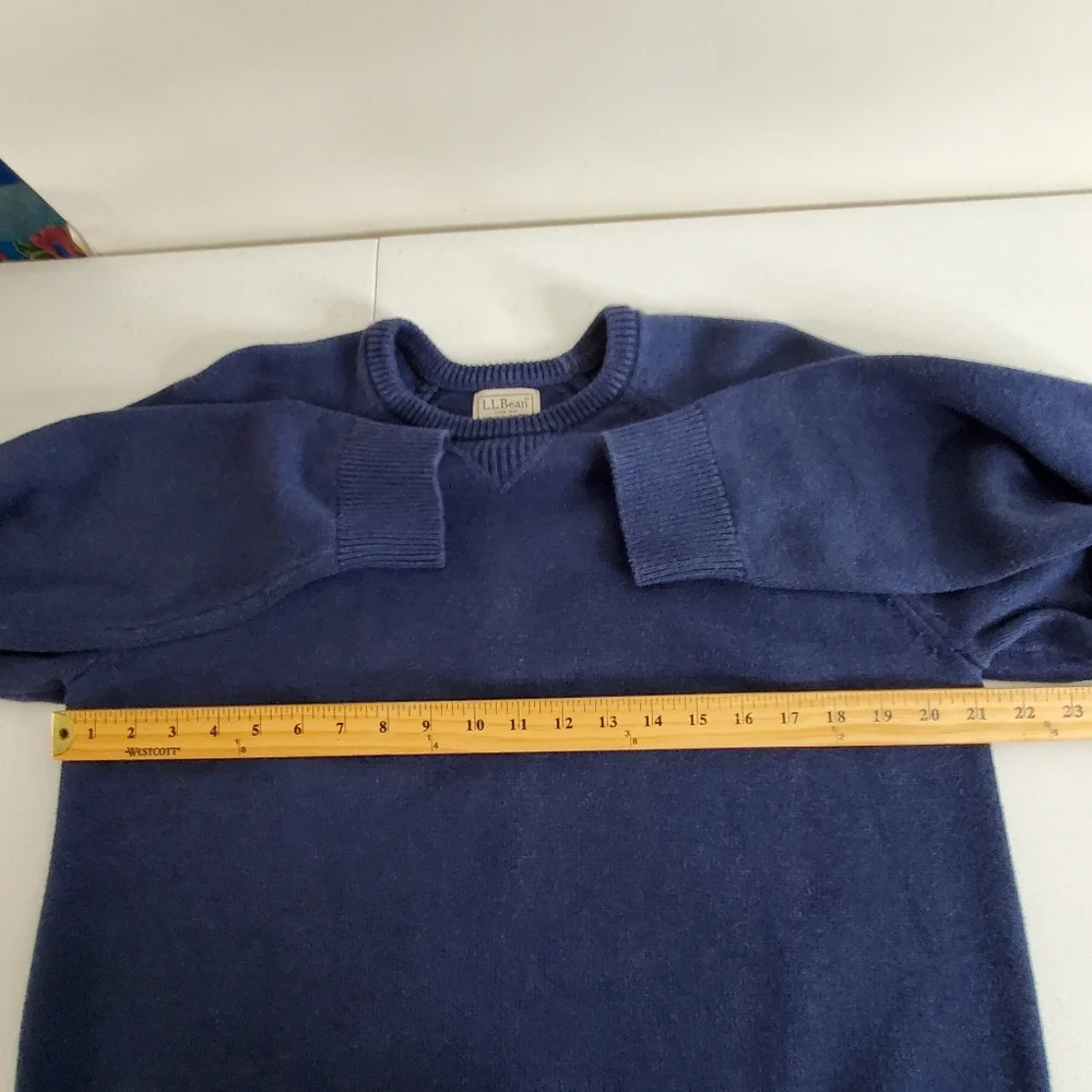 L.L. Bean‎ Cashmere Cotton Men's Sweater Size M Long Sleeve Navy Pullover Casual